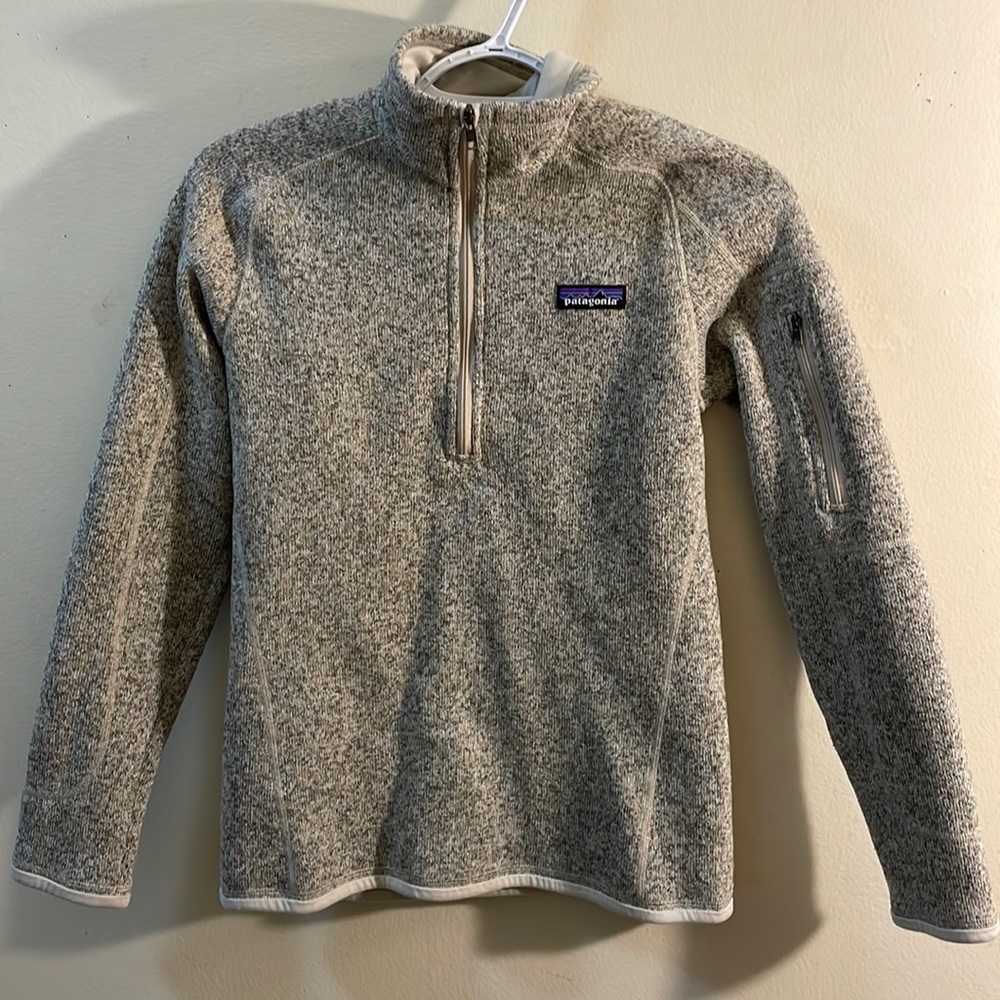 Patagonia sweater! Size: XS, Color: Tan